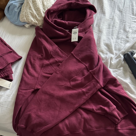 Hollister Burgundy Track Pants & Joggers - Picture 6 of 7
